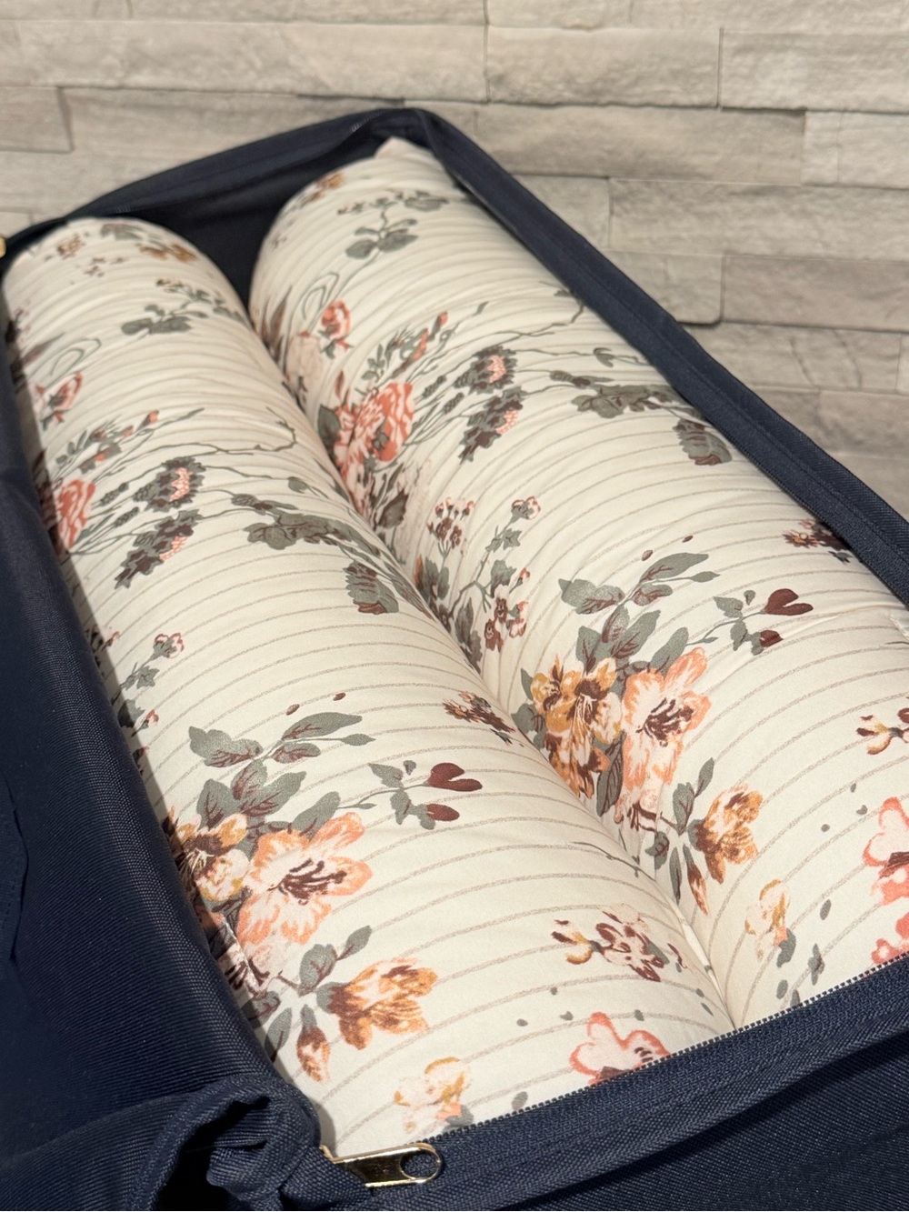 Ralph Lauren KING Thompson Cream Floral - Striped Comforter 110”x 96" NWT $600 - Picture 3 of 12